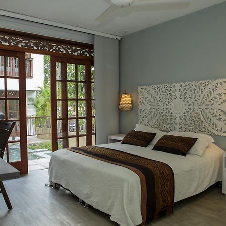Lombok Hotel & Spa Antes Hotel Casablanca Гуадуас Екстериор снимка