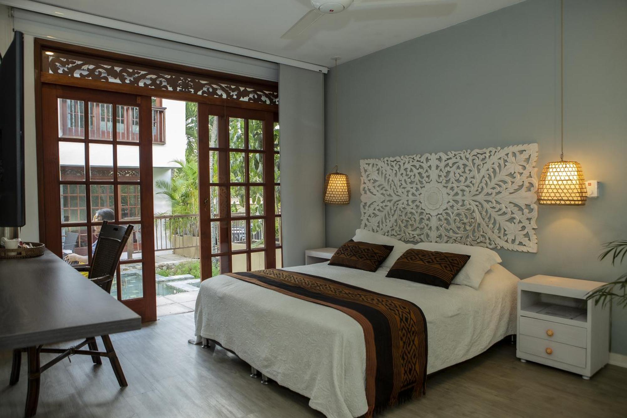 Lombok Hotel & Spa Antes Hotel Casablanca Гуадуас Екстериор снимка